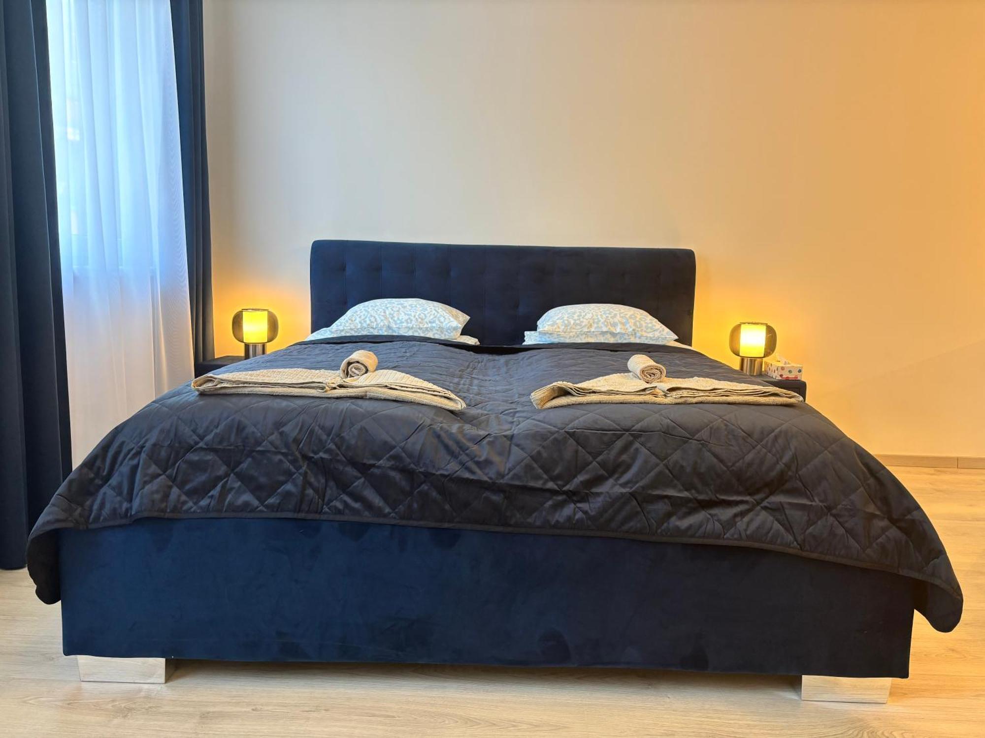 Spirit - Azure Sky With Free Parking Apartment